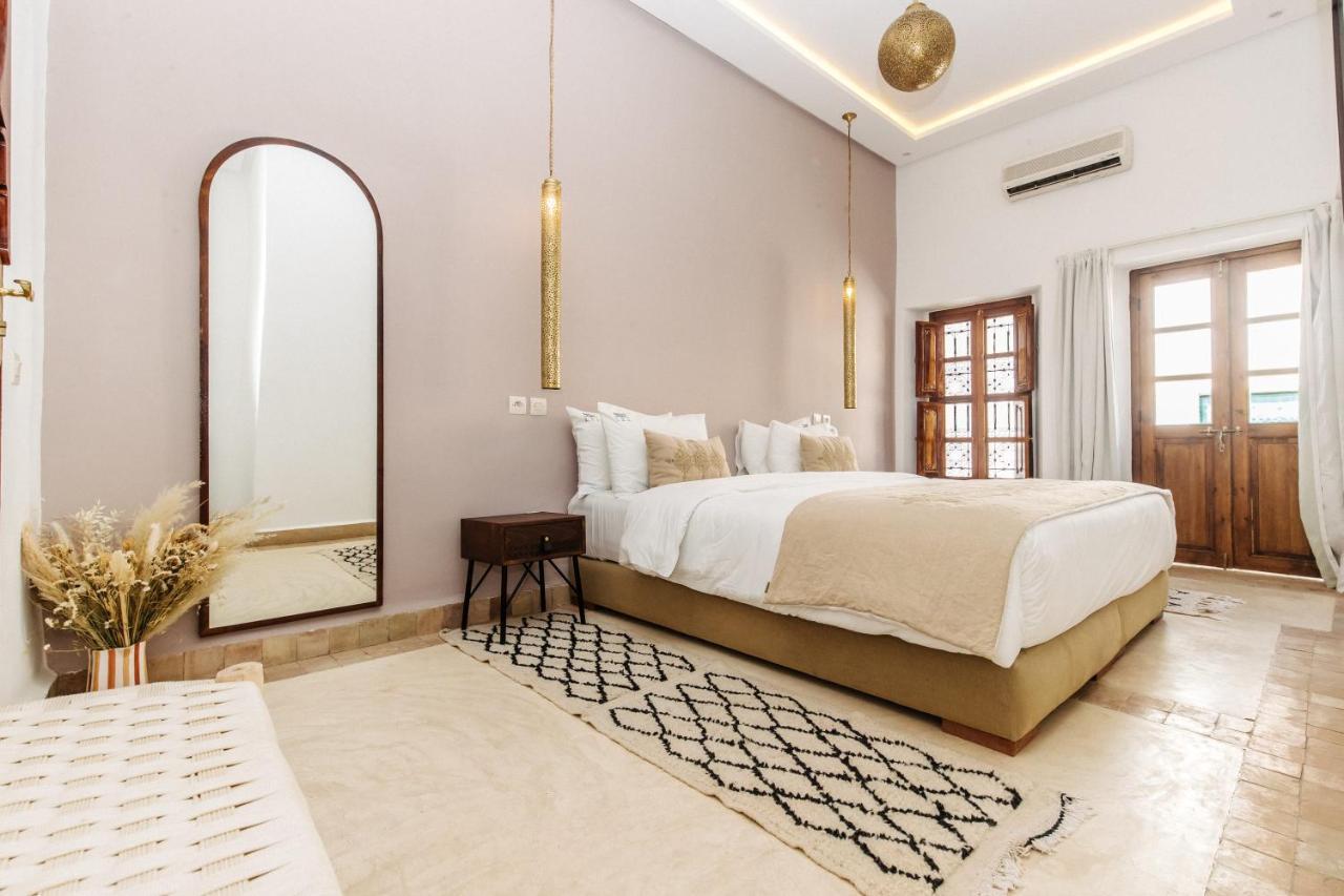 Guest house Nayanour 2*